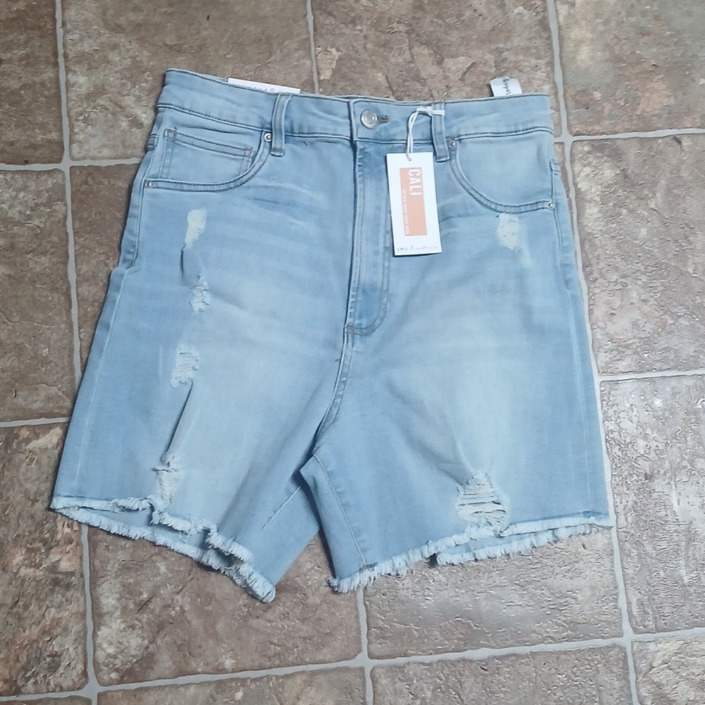 NWT Ultra High Rise Cali Light Blue Distressed Denim Shorts size 11